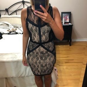 🛍SALE 💗Bebe Blush & black lace dress